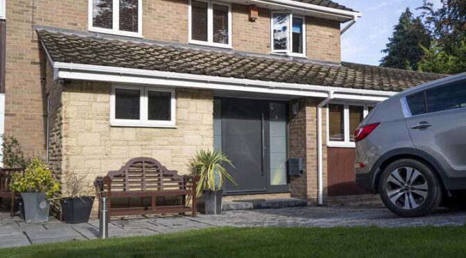 Pirnar Premium 6011 - Minimalist Grey Aluminium Front Door With Sidelights, Camberley